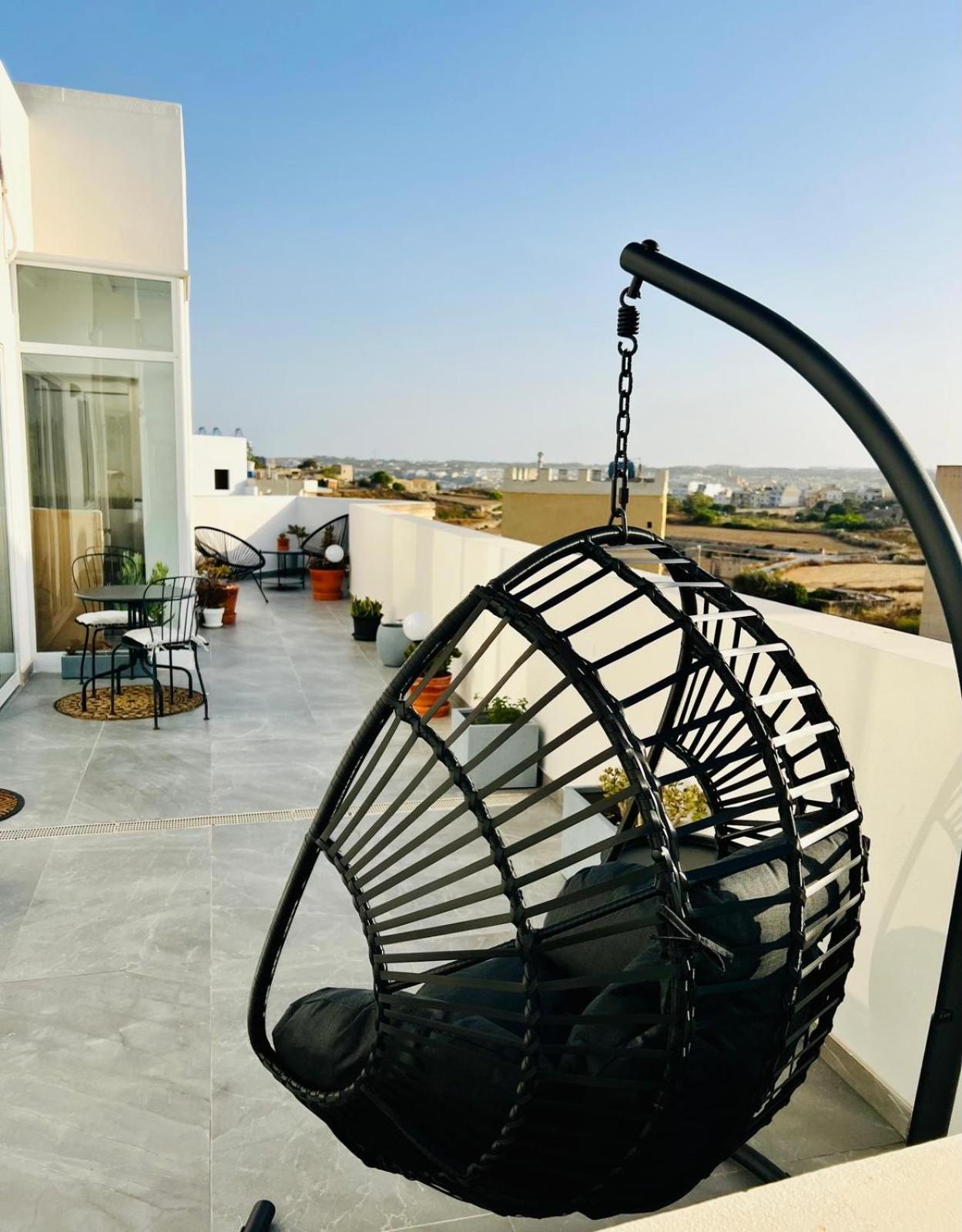 Apartment Deluxe Penthouse Charming Location Rooftop Views